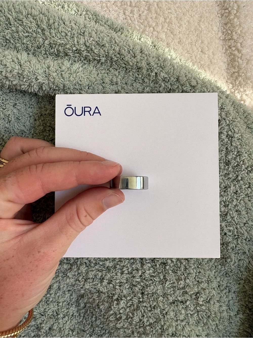 Oura Ring - Black and White